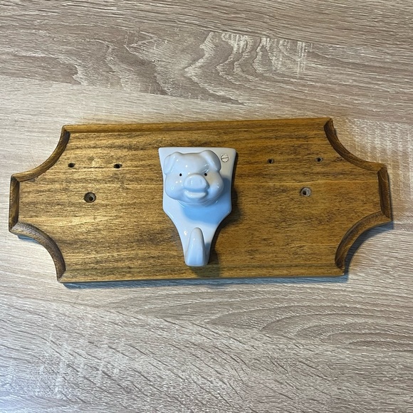 Plaque & Pig Hook - Picture 6 of 6